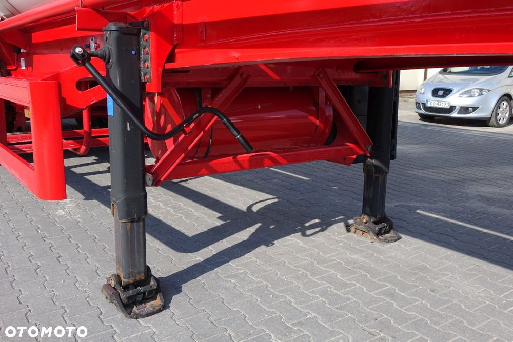 Spitzer EUROVRAC S27D SEK 01C / SILOS 65m3 SIŁOWNIK DO PODNOSZENIA / OSIE SAF - OŚ SKRĘTNA - 8