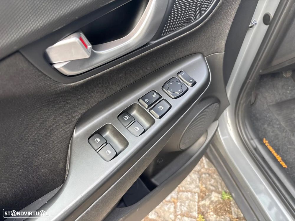 Hyundai Kauai - 26
