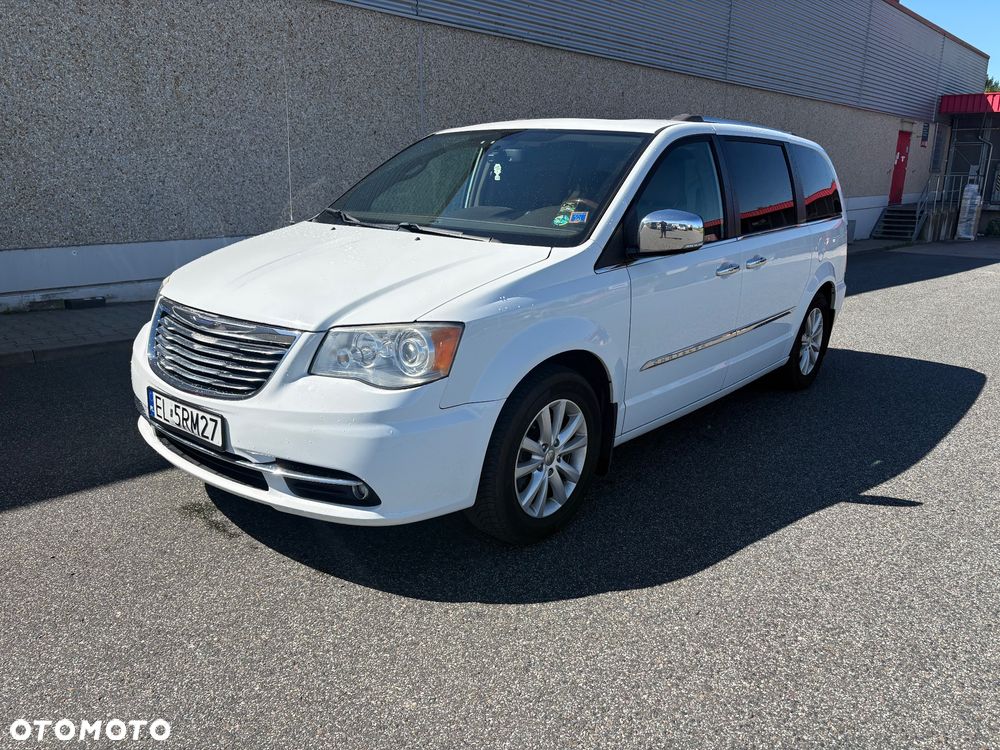 Chrysler Town & Country 3.6 Limited - 1