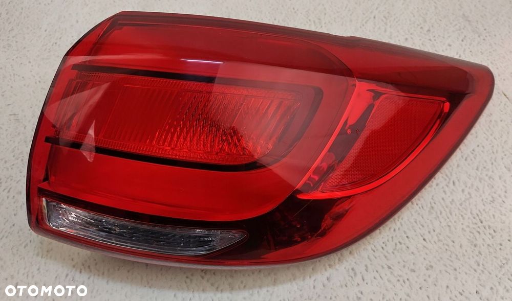KIA SPORTAGE 3 III LIFT 14-15 LAMPA PRAWA TYLNA LED W BŁOTNIK 92402-3W510 - 3