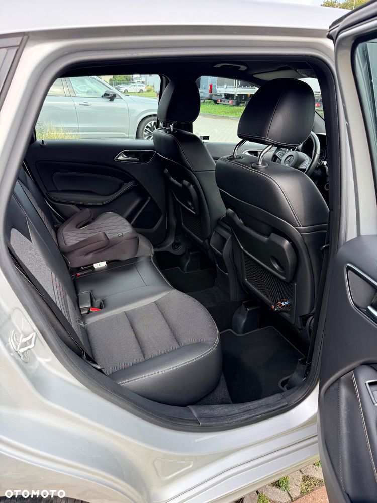 Mercedes-Benz Klasa B 180 (CDI) d 7G-DCT - 13