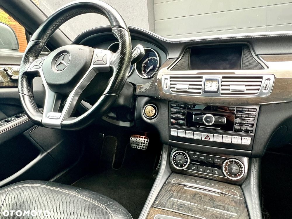 Mercedes-Benz CLS 500 BlueEFFICIENCY 7G-TRONIC - 28