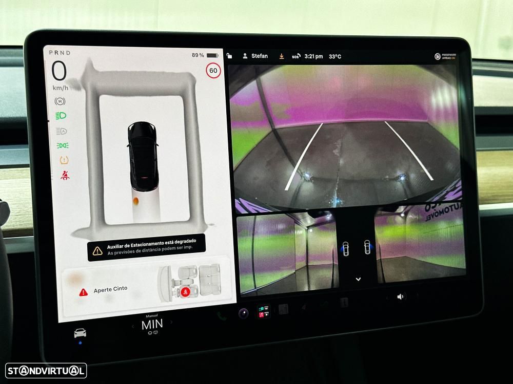 Tesla Model Y Long Range Dual Motor AWD - 29