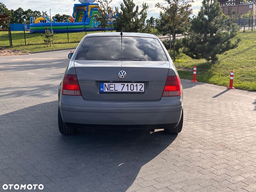 Volkswagen Bora 1.9 TDI 4 Mot - 4