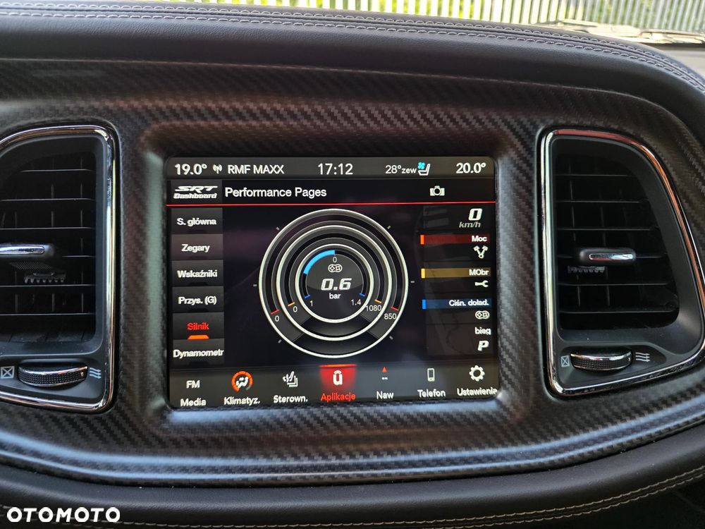 Dodge Challenger 6.2 Hellcat - 21