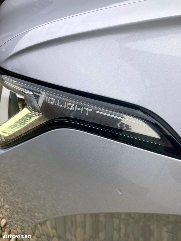 Volkswagen Passat 2.0 TDI SCR DSG Elegance - 19