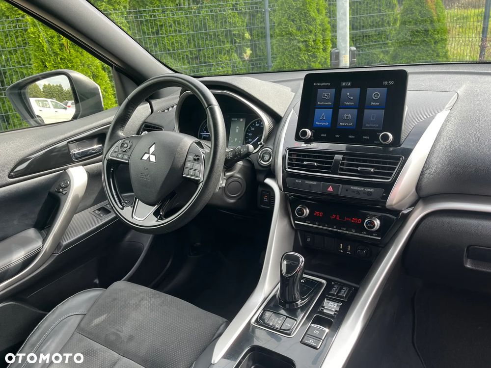 Mitsubishi Eclipse Cross Plug-In Hybrid 4WD Plus Select - 32