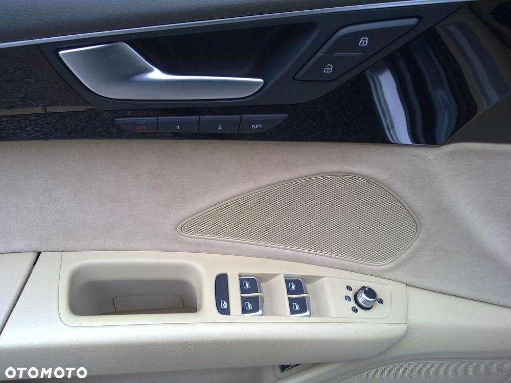 Audi A8 3.0 TDI ultra DPF quattro tiptronic - 25