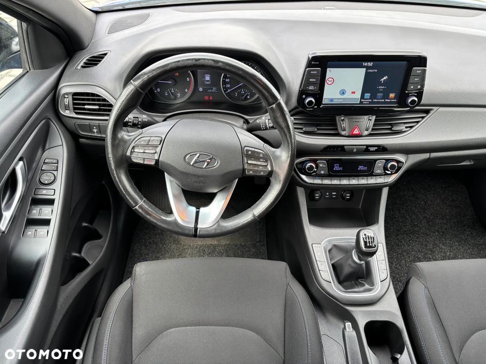 Hyundai i30 blue Kombi 1.6 CRDi Passion - 19