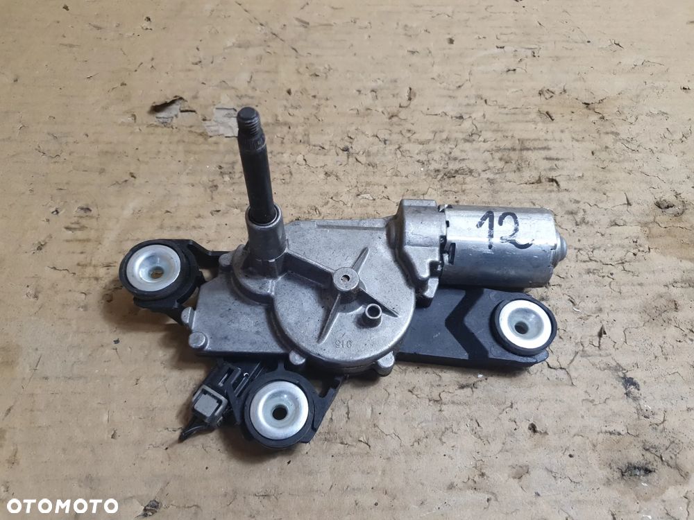 VOLVO V50 SILNICZEK WYCIERACZKI 0390201823 - 1