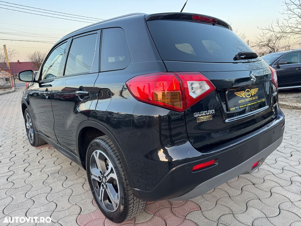 Suzuki Vitara 1.6 DDIS 4X4 Luxus - 28