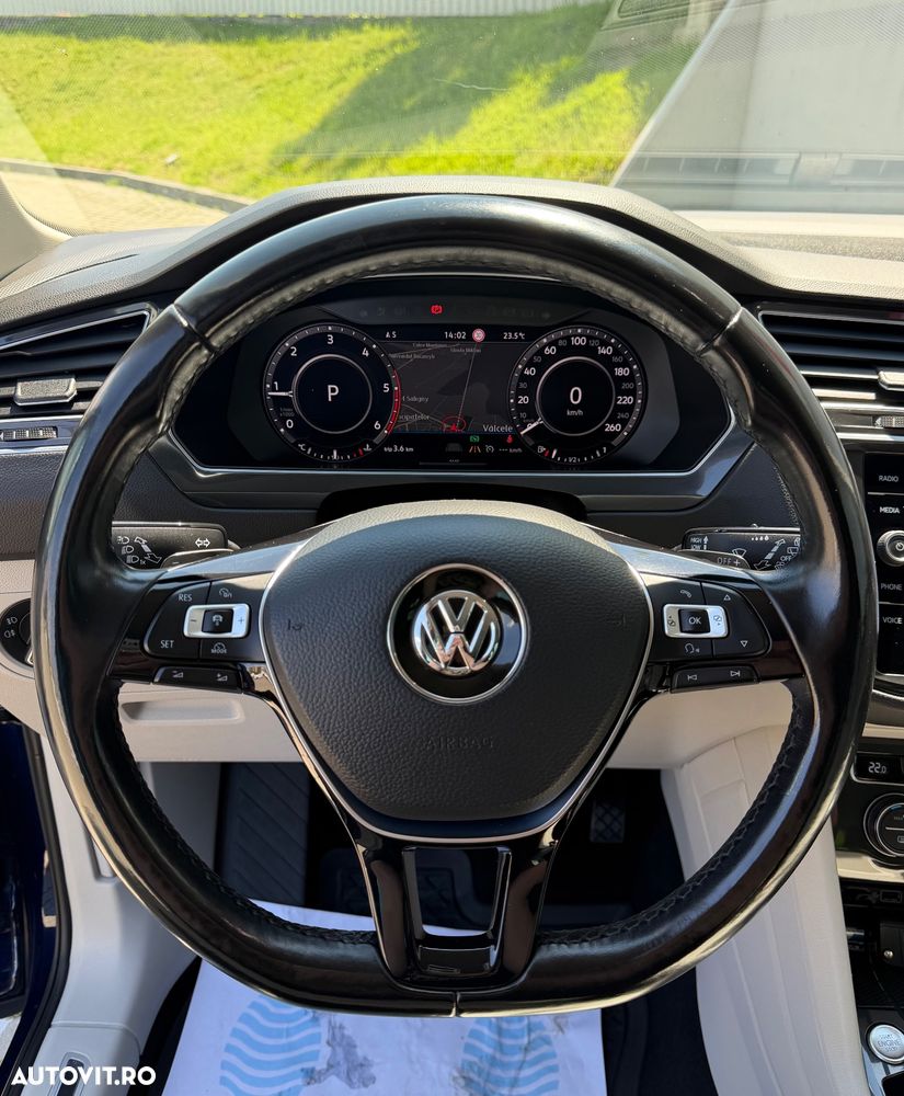 Volkswagen Tiguan - 14