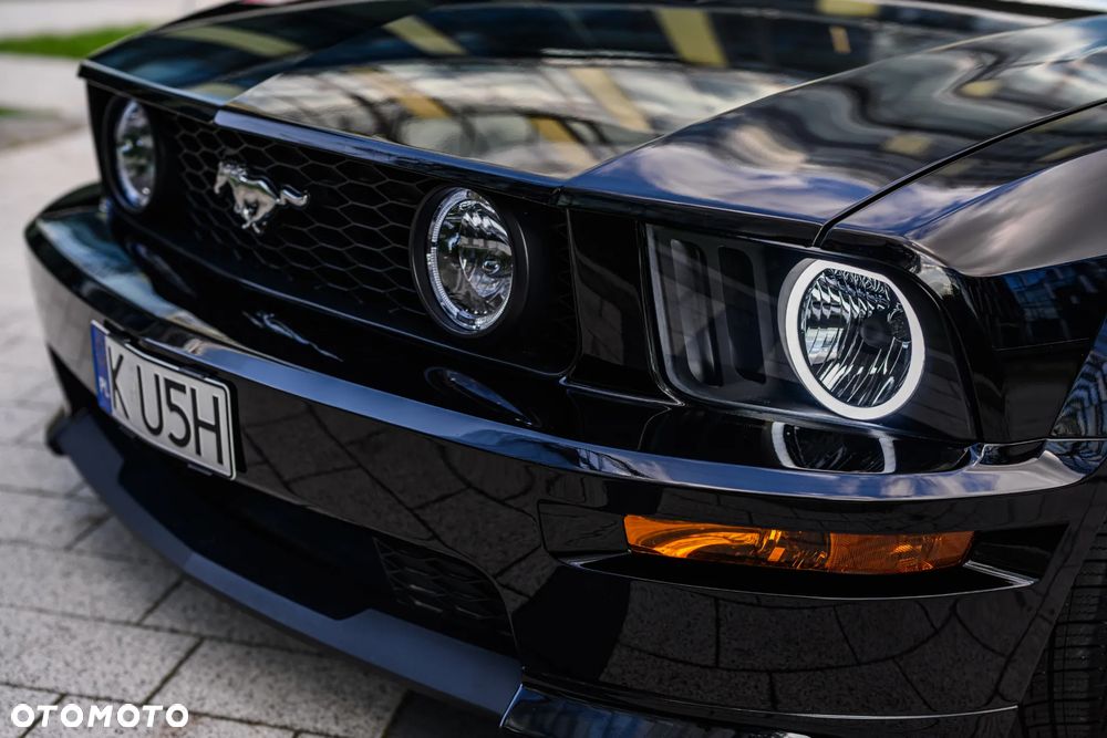 Ford Mustang 4.6 V8 GT Premium - 11