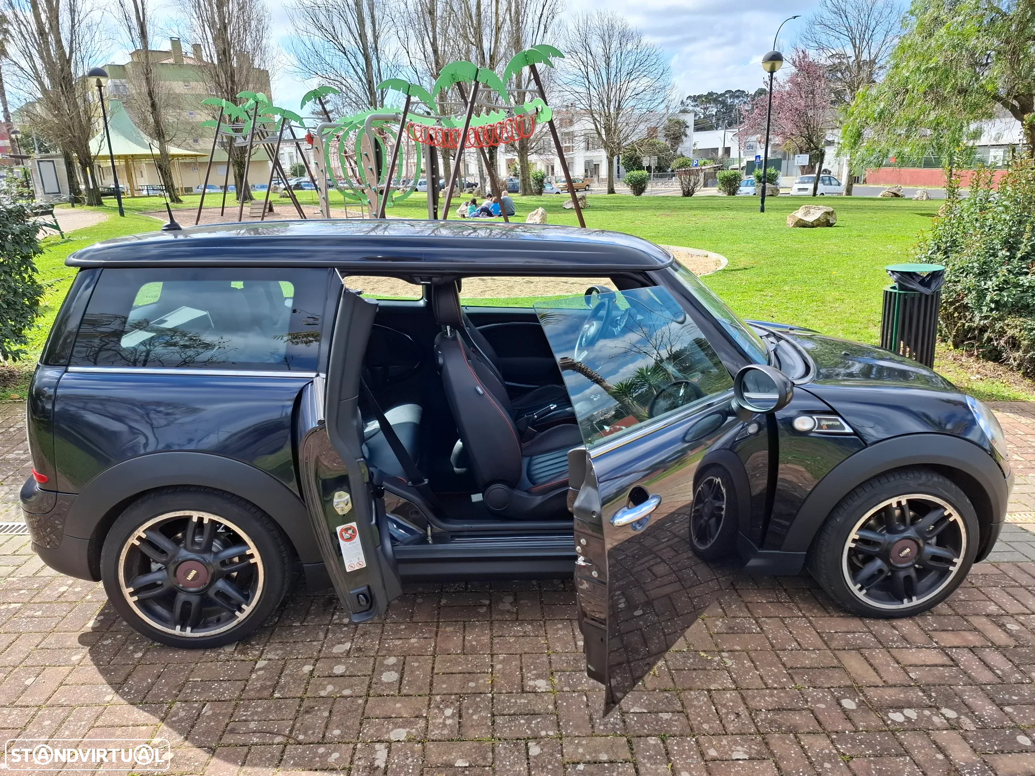 MINI Clubman Cooper D Hampton - 18