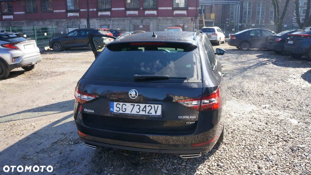Skoda Superb 2.0 TSI 4x4 Scout DSG - 3