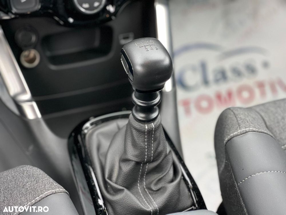 Citroën C3 AIRCROSS 1.2 PureTech S&S BVM Shine - 16