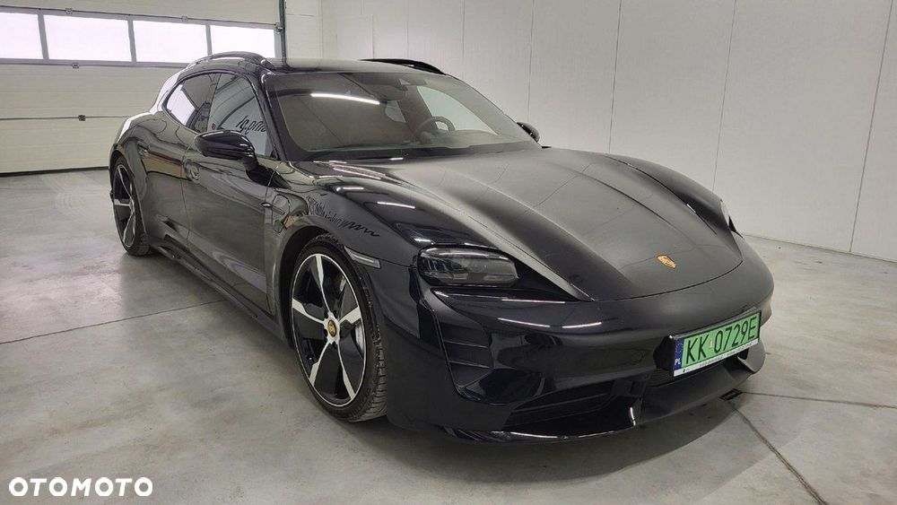 Porsche Taycan - 3