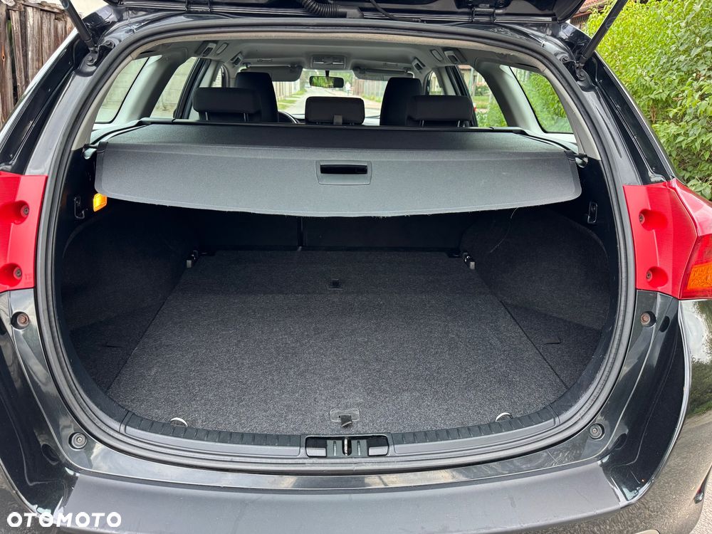 Toyota Auris 1.6 Valvematic Executive - 8