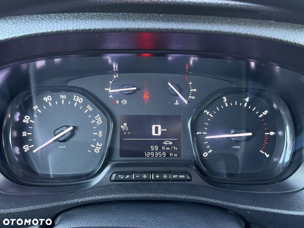 Toyota Proace Verso - 22