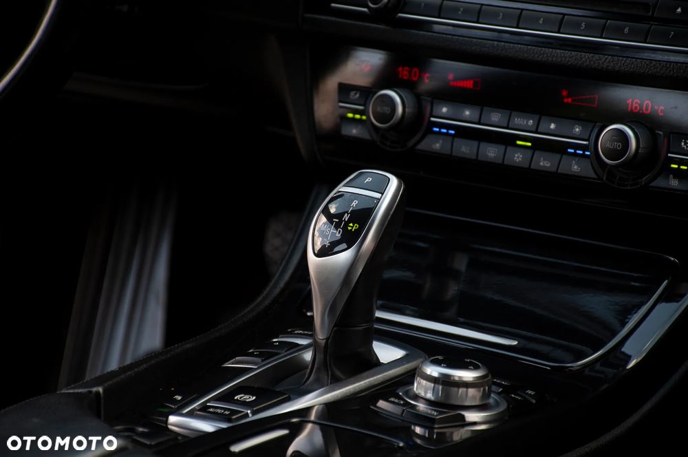 BMW Seria 5 520d - 18