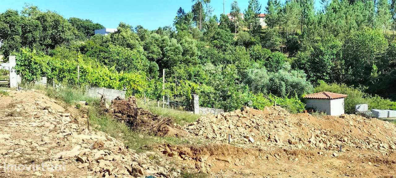 Terreno, 540 m², Aguiar de Sousa - Grande imagem: 2/11