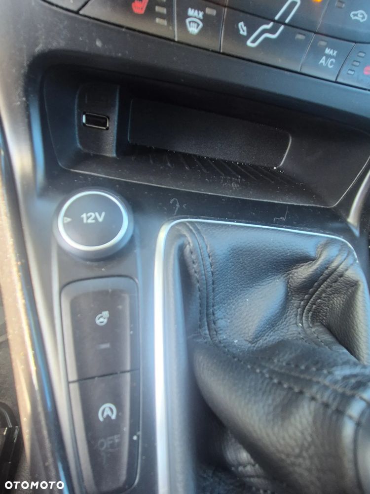 Ford Focus 1.0 EcoBoost Titanium - 21