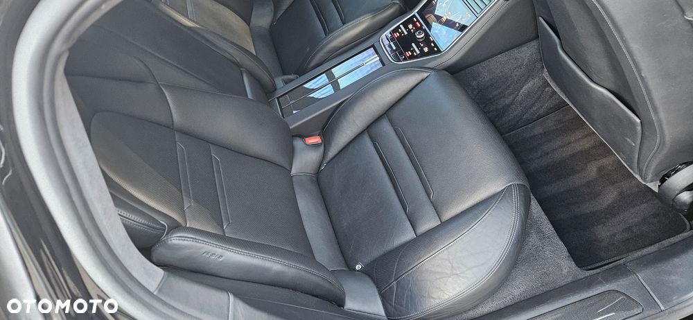Porsche Panamera Turbo Executive - 24