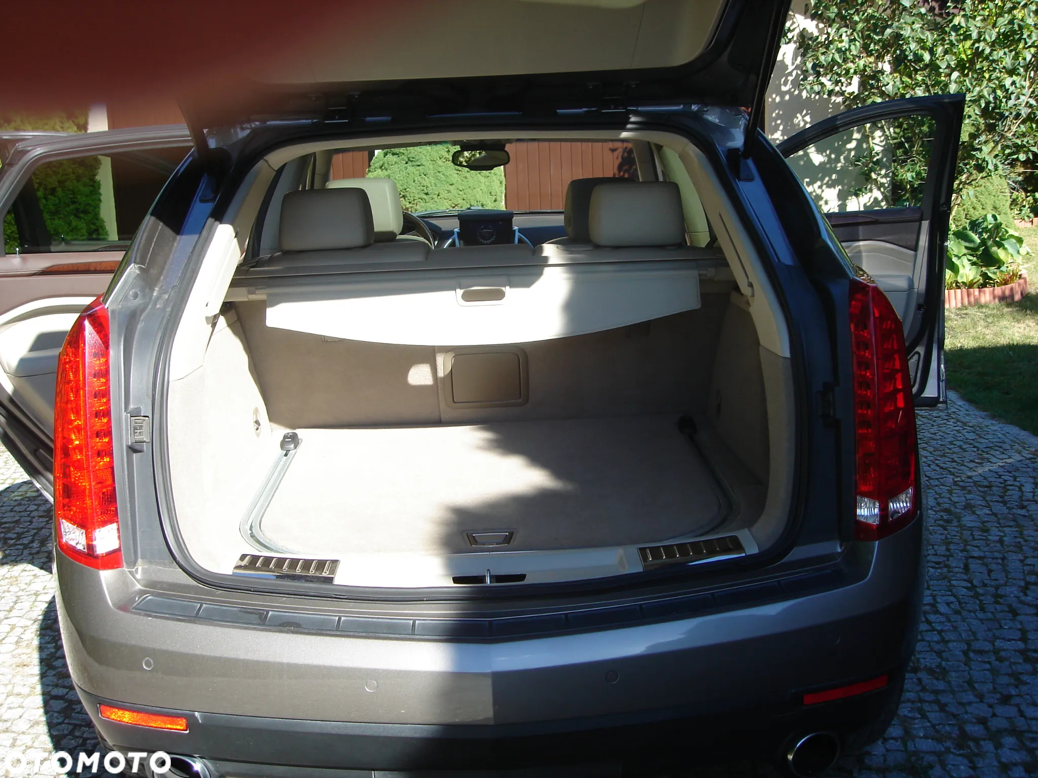 Cadillac SRX 3.6 V6 AWD Sport Luxury - 9