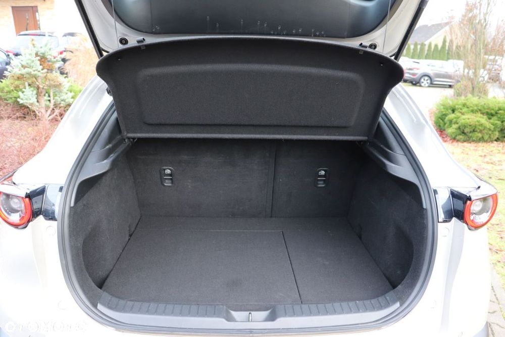 Mazda CX-30 e-SKYACTIVE X 186 HOMURA - 11