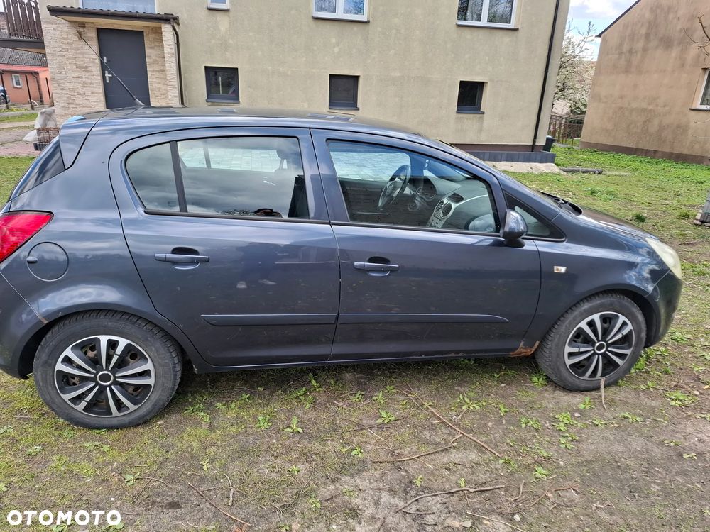 Opel Corsa - 4