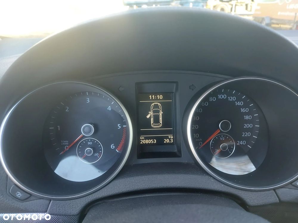 Volkswagen Golf 1.6 TDI DPF BlueMotion Technology Comfortline - 9