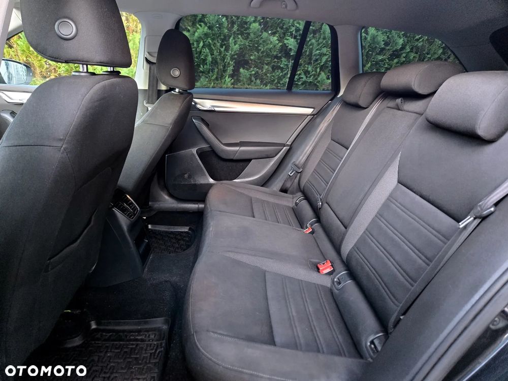 Skoda Octavia 1.4 TSI Ambition DSG - 8