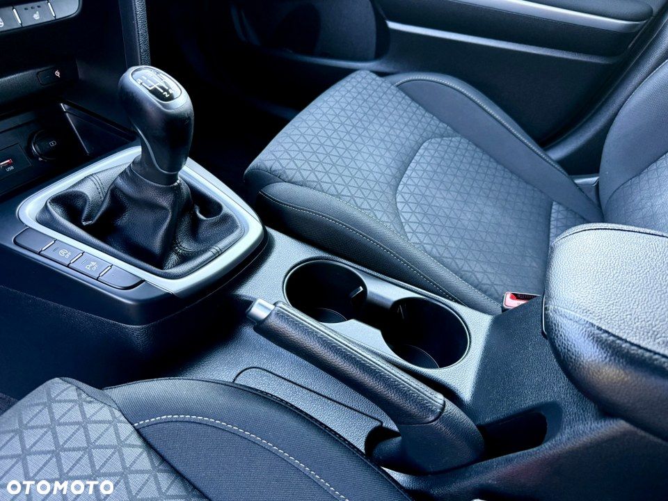 Kia Ceed 1.4 T-GDI OPF Platinum Edition - 27