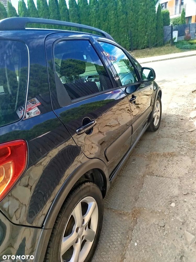 Suzuki SX4 - 5