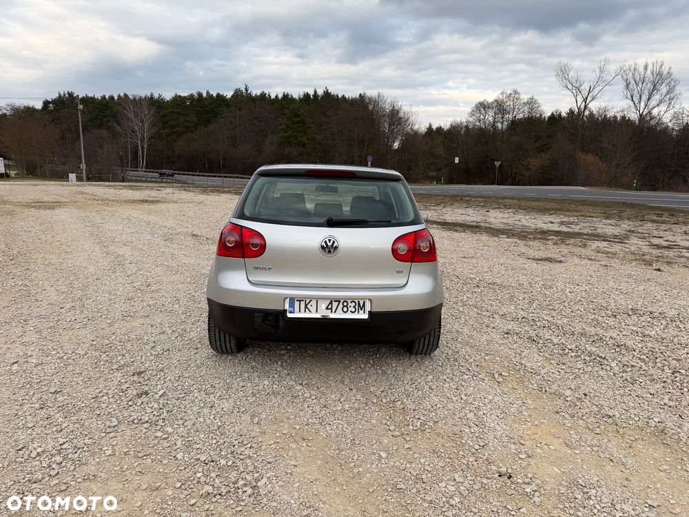 Volkswagen Golf - 5