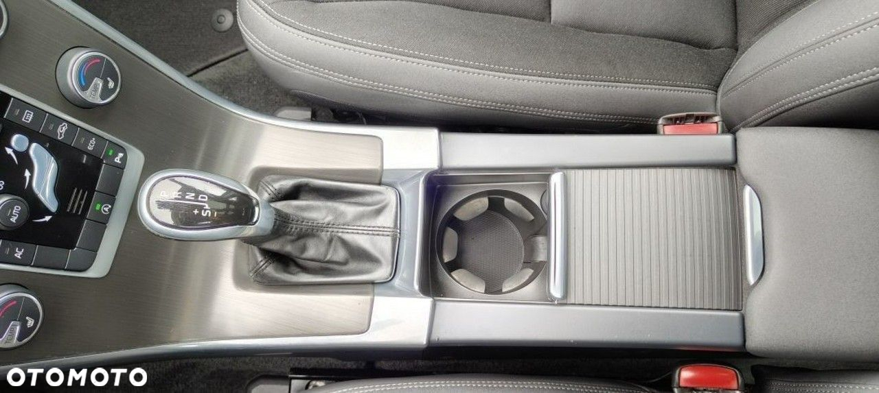 Volvo XC 60 - 27