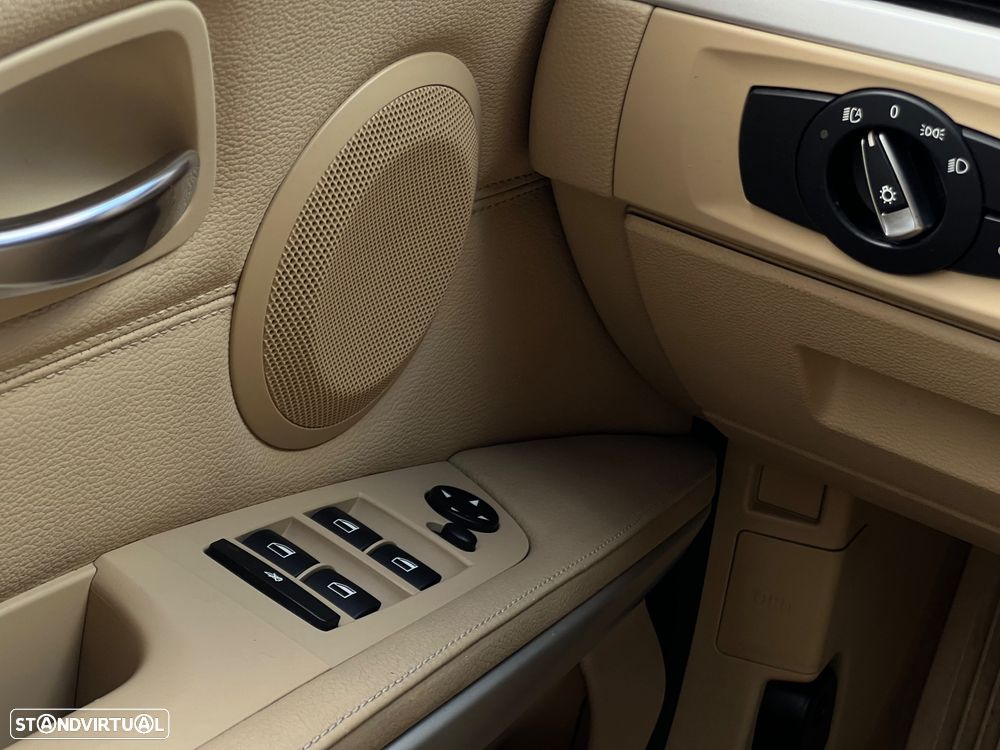 BMW 320 d xDrive Navigation Auto - 16