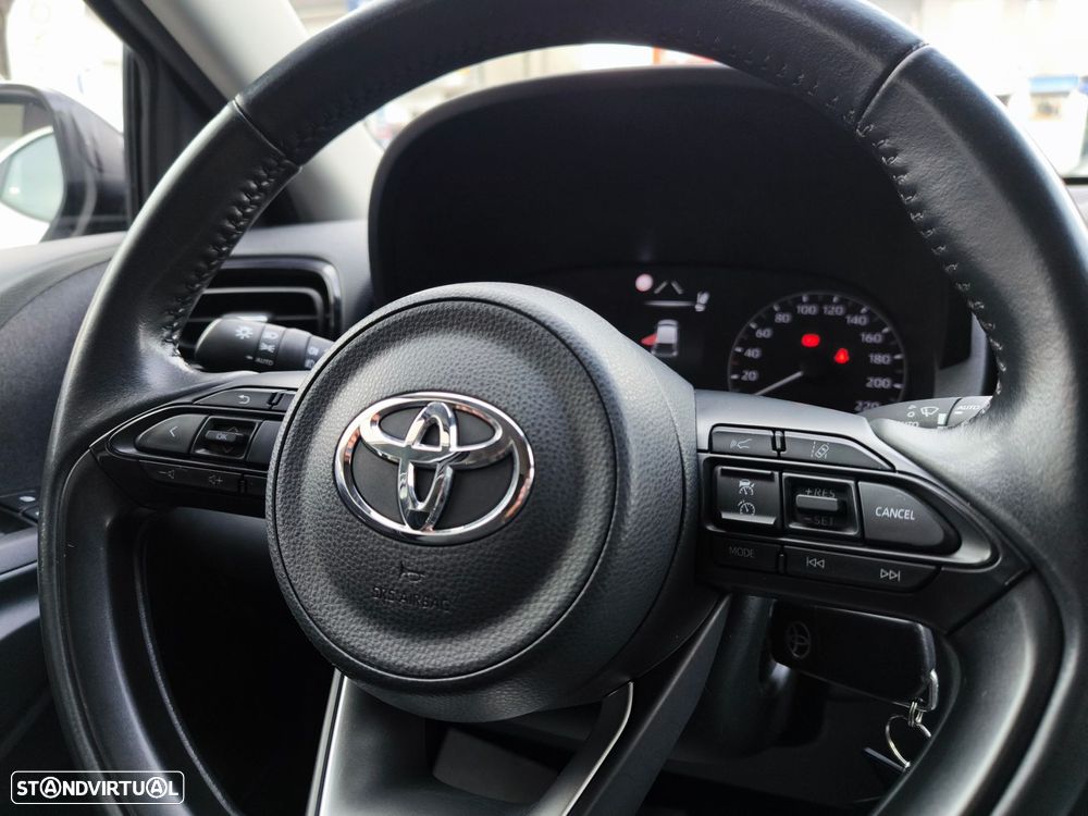 Toyota Yaris 1.5 VVT-i Comfort - 17
