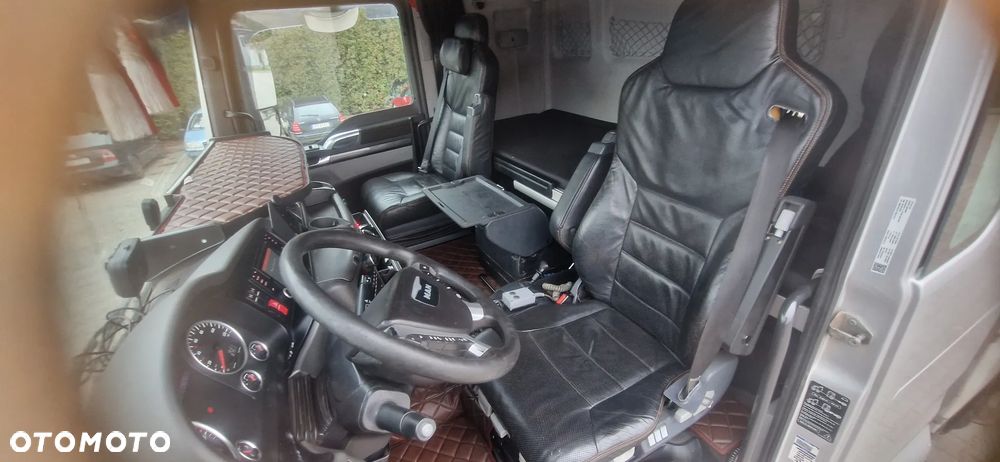 MAN TGX 26.560XXL - 26