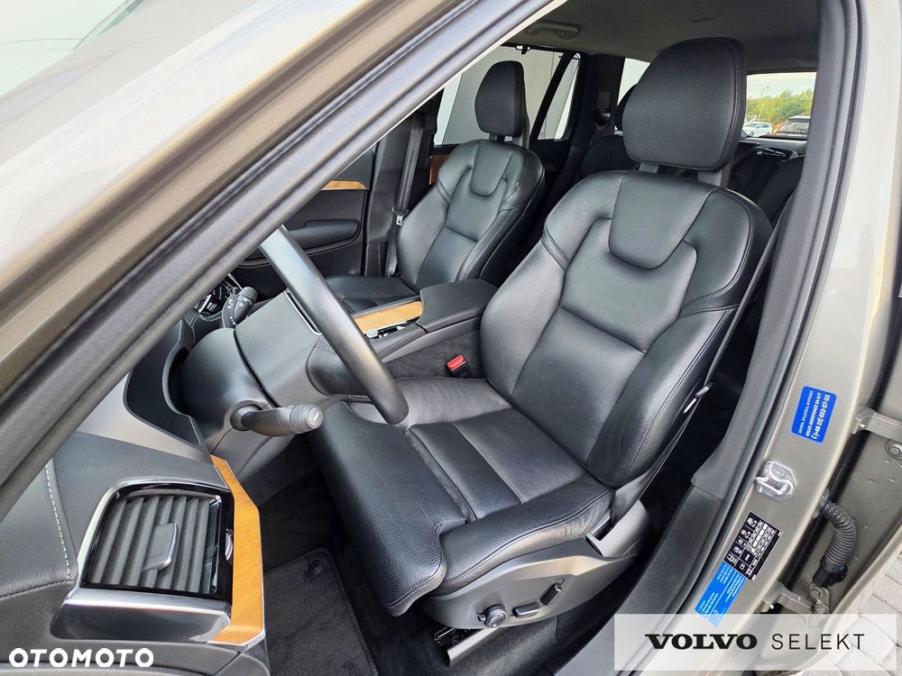 Volvo XC 90 - 13