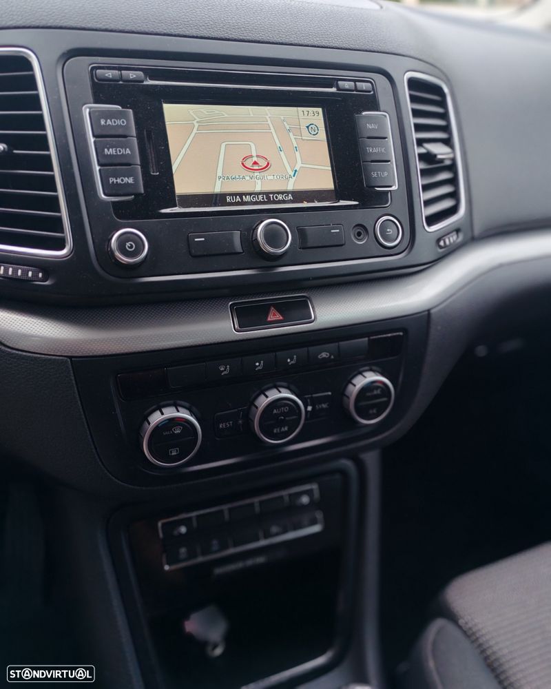 VW Sharan - 8