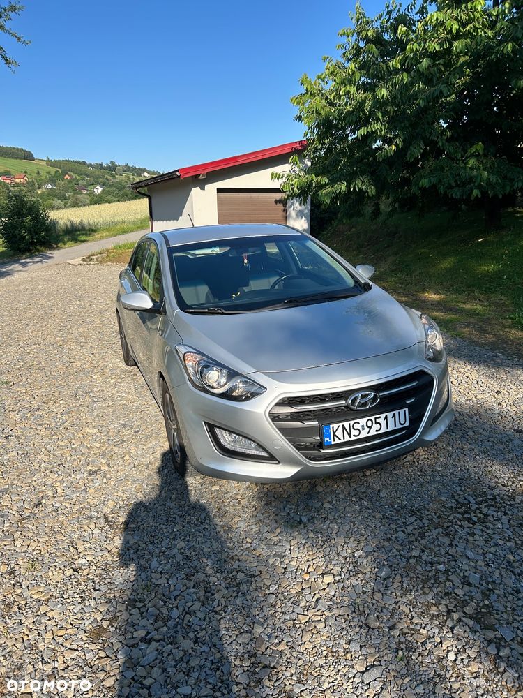 Hyundai i30 blue 1.6 CRDi Classic - 2