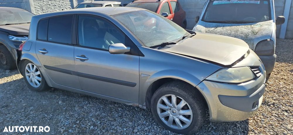 Dezmembrez Renault Megane 2 - 2