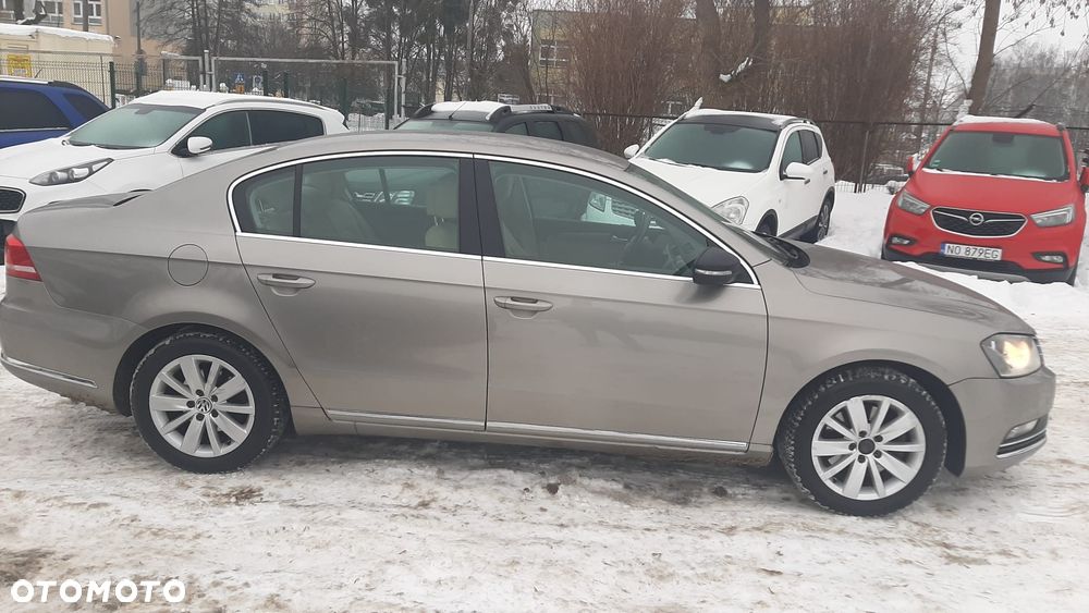 Volkswagen Passat 2.0 TDI Comfortline - 5