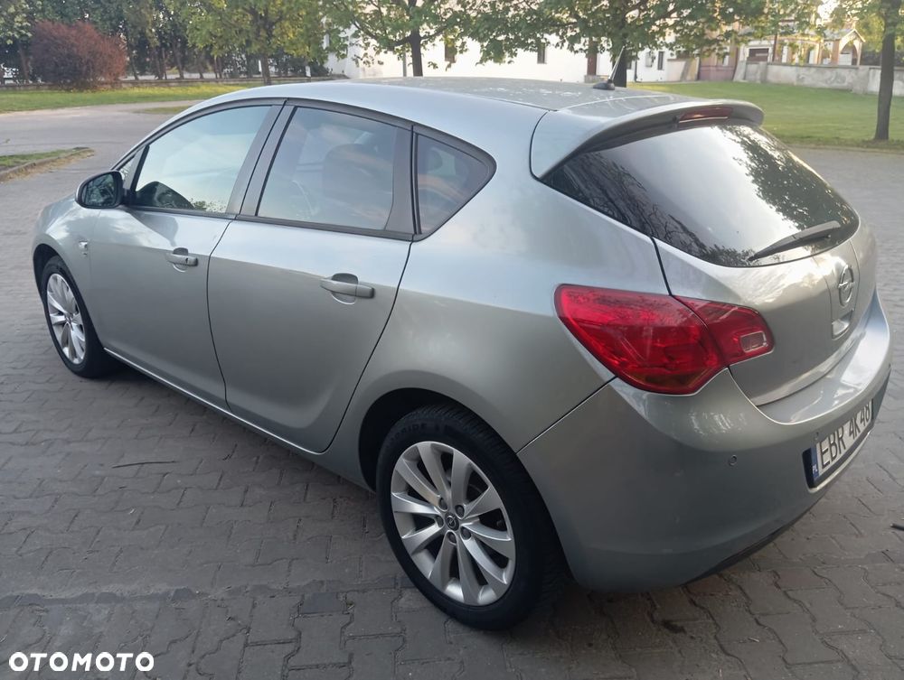 Opel Astra 1.4 EcoFLEX 150 Jahre - 6