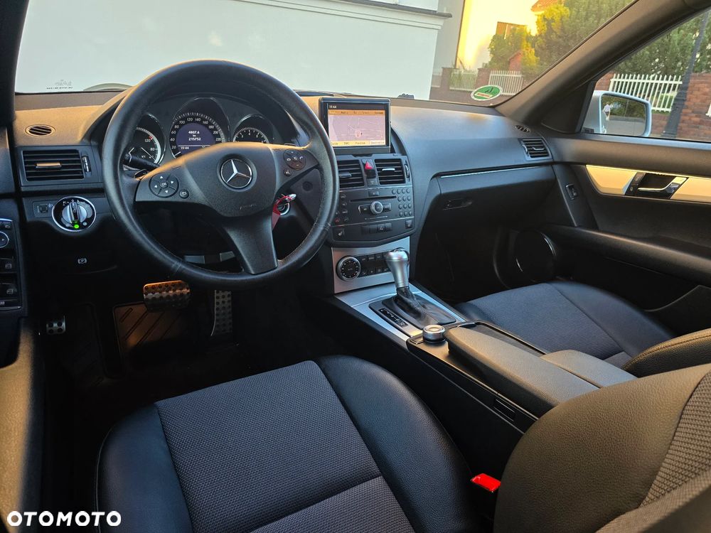 Mercedes-Benz Klasa C 300 7G-TRONIC Avantgarde - 14