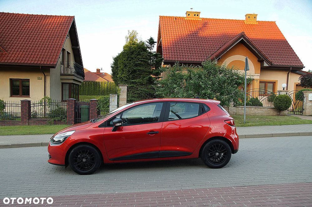 Renault Clio 1.2 16V 75 Experience - 4