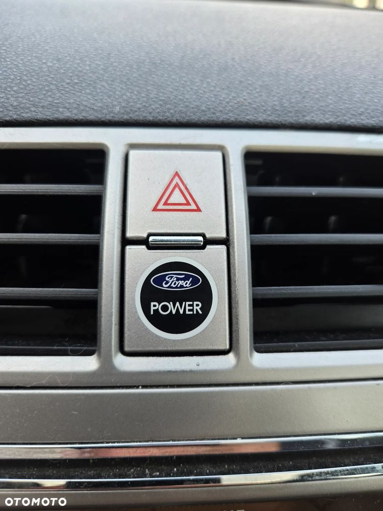 Ford Kuga 2.0 TDCi Titanium FWD - 20