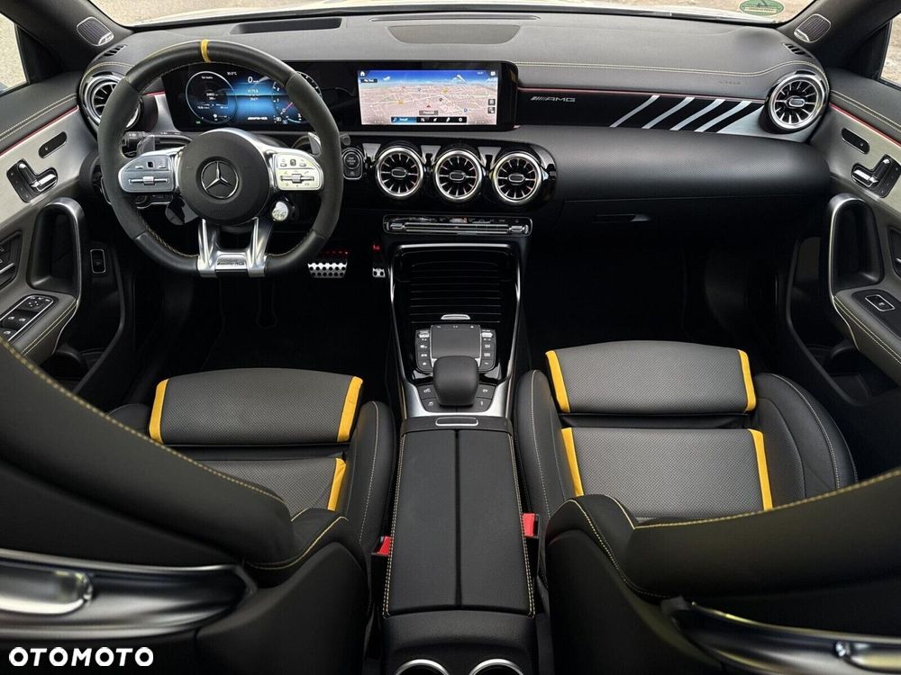 Mercedes-Benz CLA AMG 45 S 4-Matic+ 8G-DCT - 23