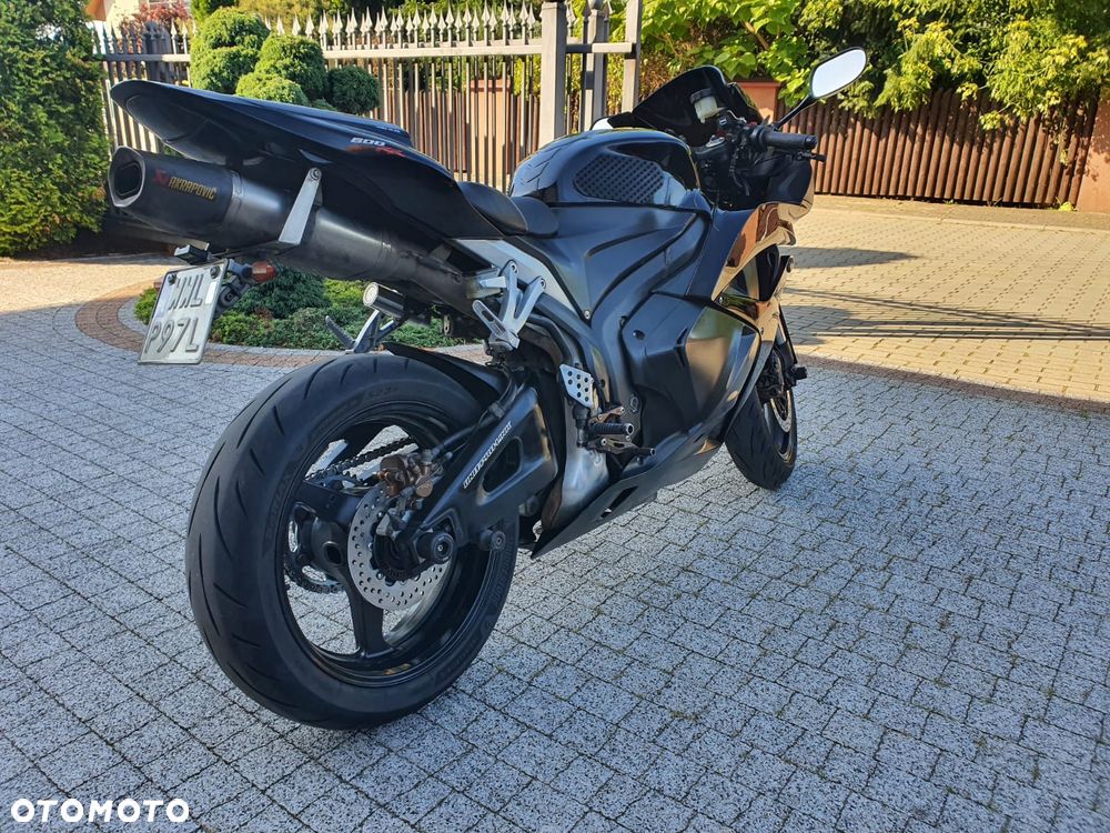 Honda CBR - 7
